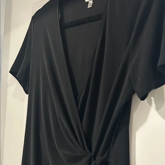 Anne Klein Classic Black Mini Dress - Picture 5 of 6